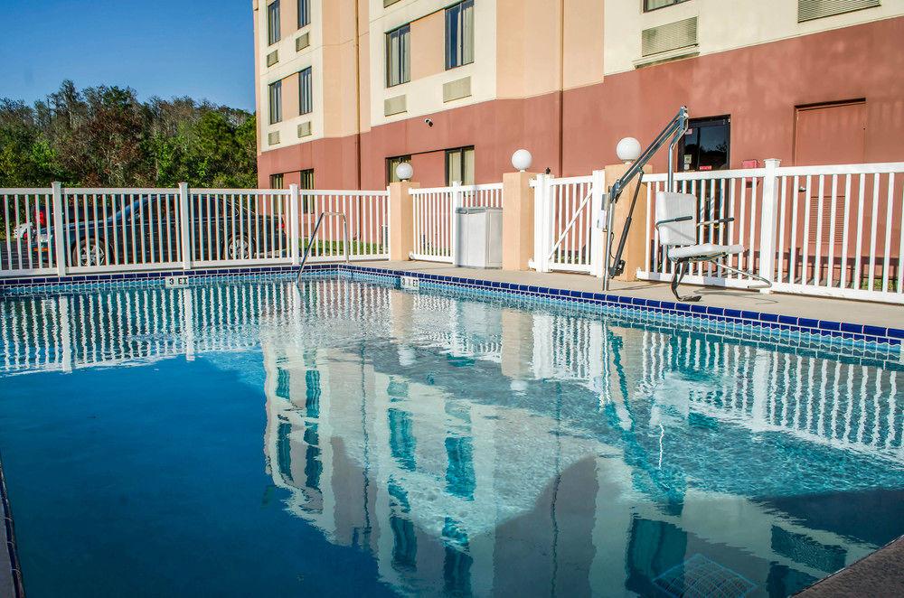 Spot X Hotel Tampa - Wesley Chapel By The Red Collection Dış mekan fotoğraf