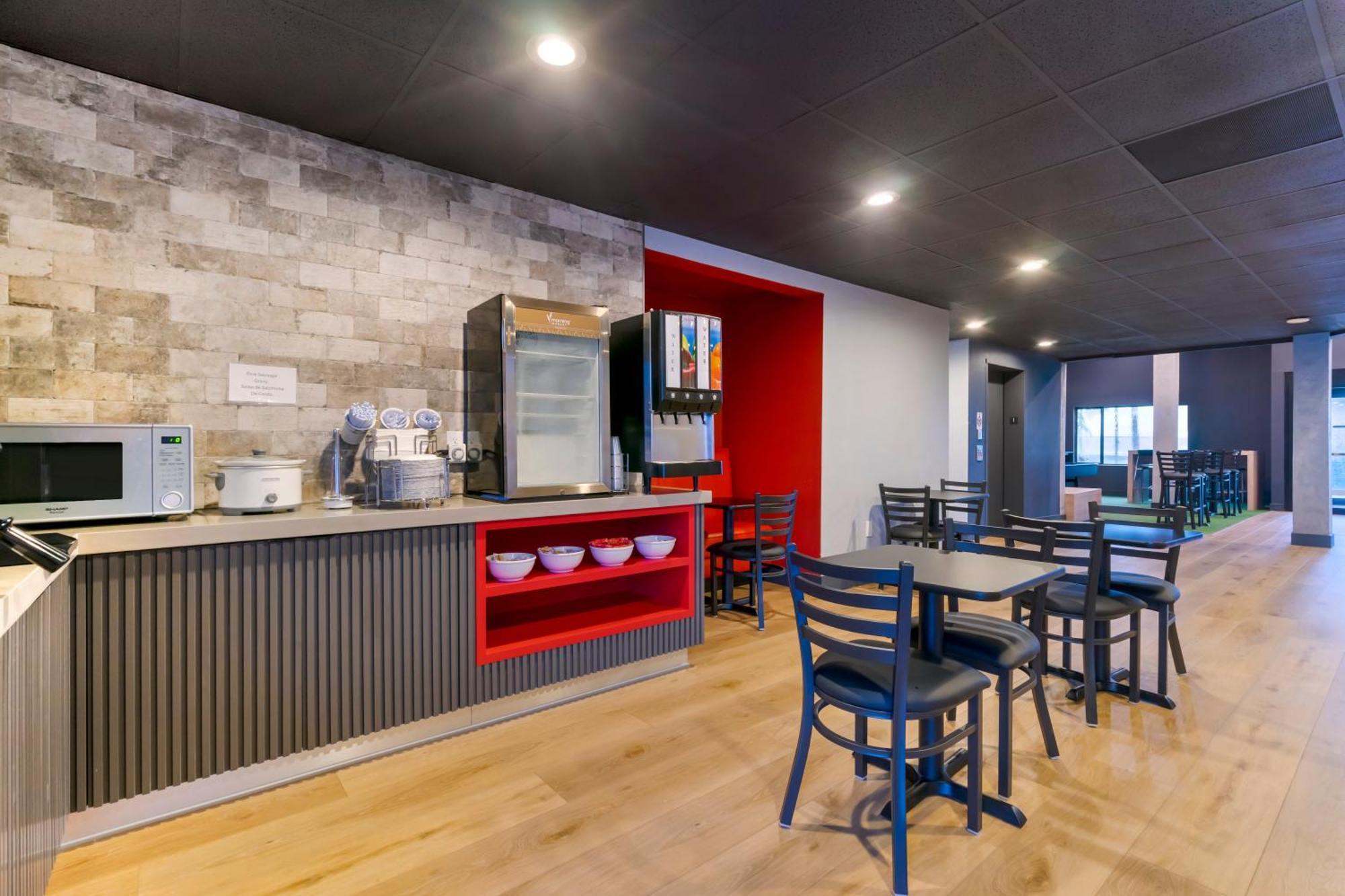 Spot X Hotel Tampa - Wesley Chapel By The Red Collection Dış mekan fotoğraf